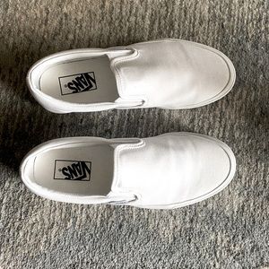 White vans (women 10, men 8)